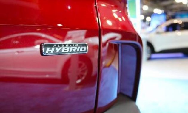 2025 Ford Escape PHEV Hybrid