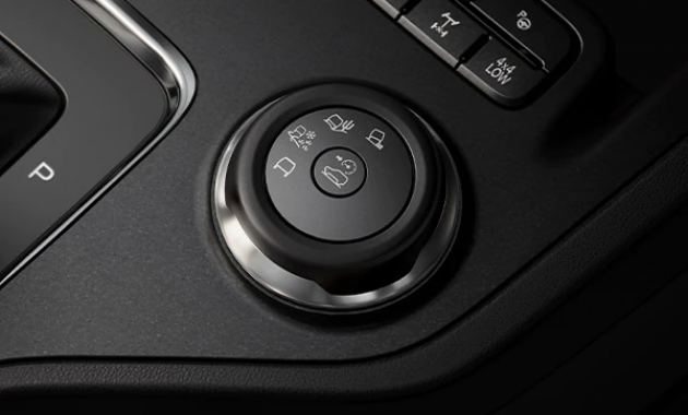 2025 Ford Everest Interior